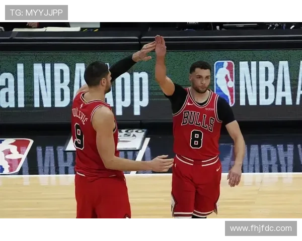 姚明被老马晃倒后奋发图强小杨也能通过努力提升球商